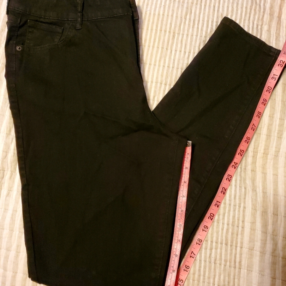 NWOT Tall/ Long Old Navy Jeans